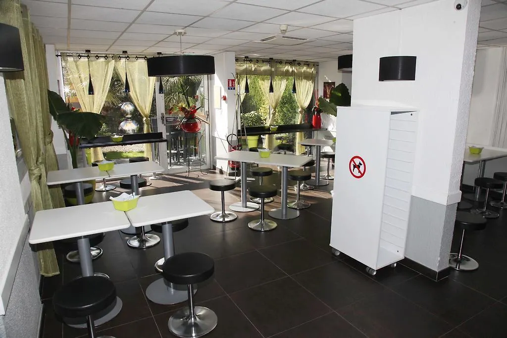 **  Hotel Ibis Budget Nice Palais Nikaia France